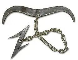 Исторический волчий капкан. Верхняя часть крепилась между ветвями дерева, а нижняя часть, с мясом, предназначалась для заглатывания волком