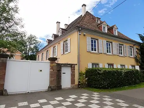 Дом по улице канала, 33, в котором родился Филипп Грасс