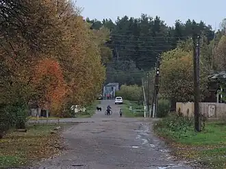 Улица Советская; на заднем плане мост в Заречный парк