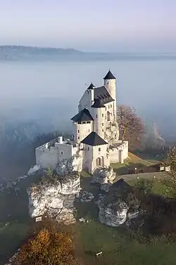 Вид замка на рассвете