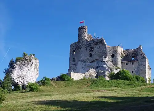 Замок с южной стороны