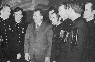 Здзислав Грудзень (в центре) с шахтёрами, 1973.