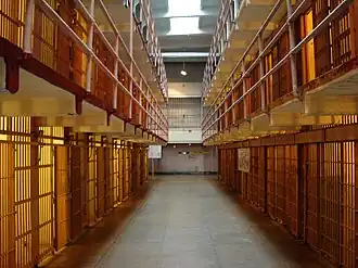 Внутренние коридоры Алькатраса