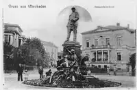 Памятник Отто фон Бисмарку в Висбадене на оригинальном постаменте.