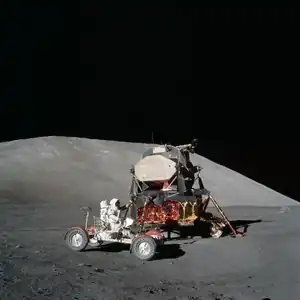 Тест-драйв вокруг «Челленджера». На заднем плане&nbsp;— Южный массив