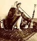 Персидская женщина с кальяном, 1900, Иран